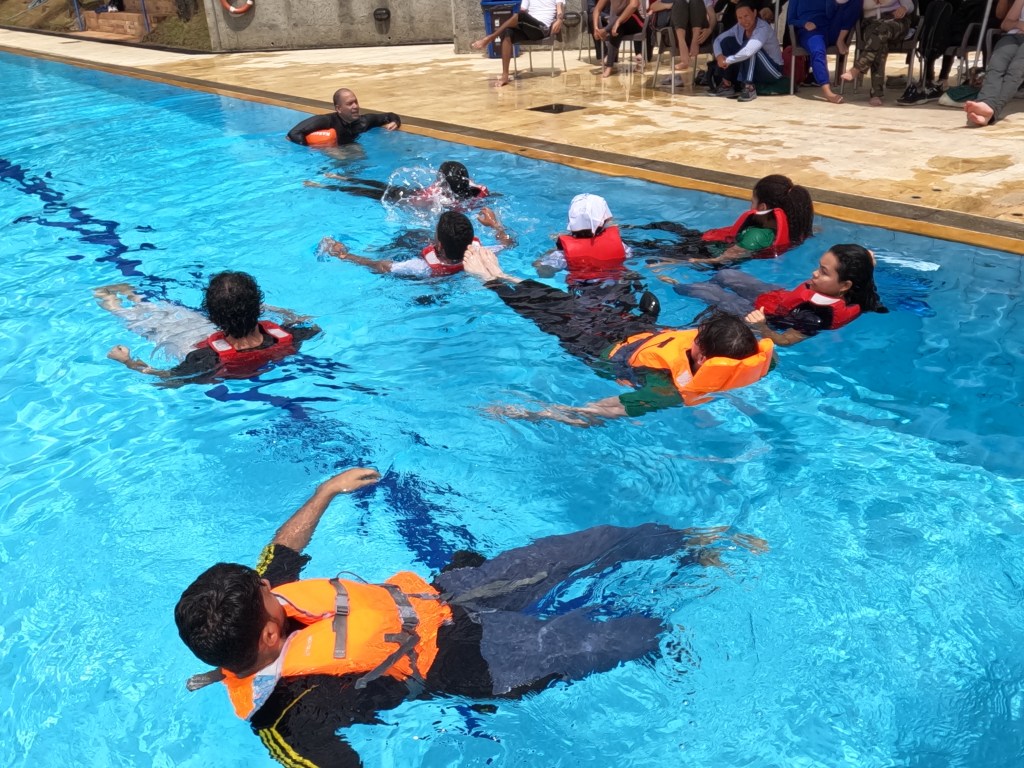 Blog 1: El Auto rescate en una crisis de supervivencia en medio acuático: